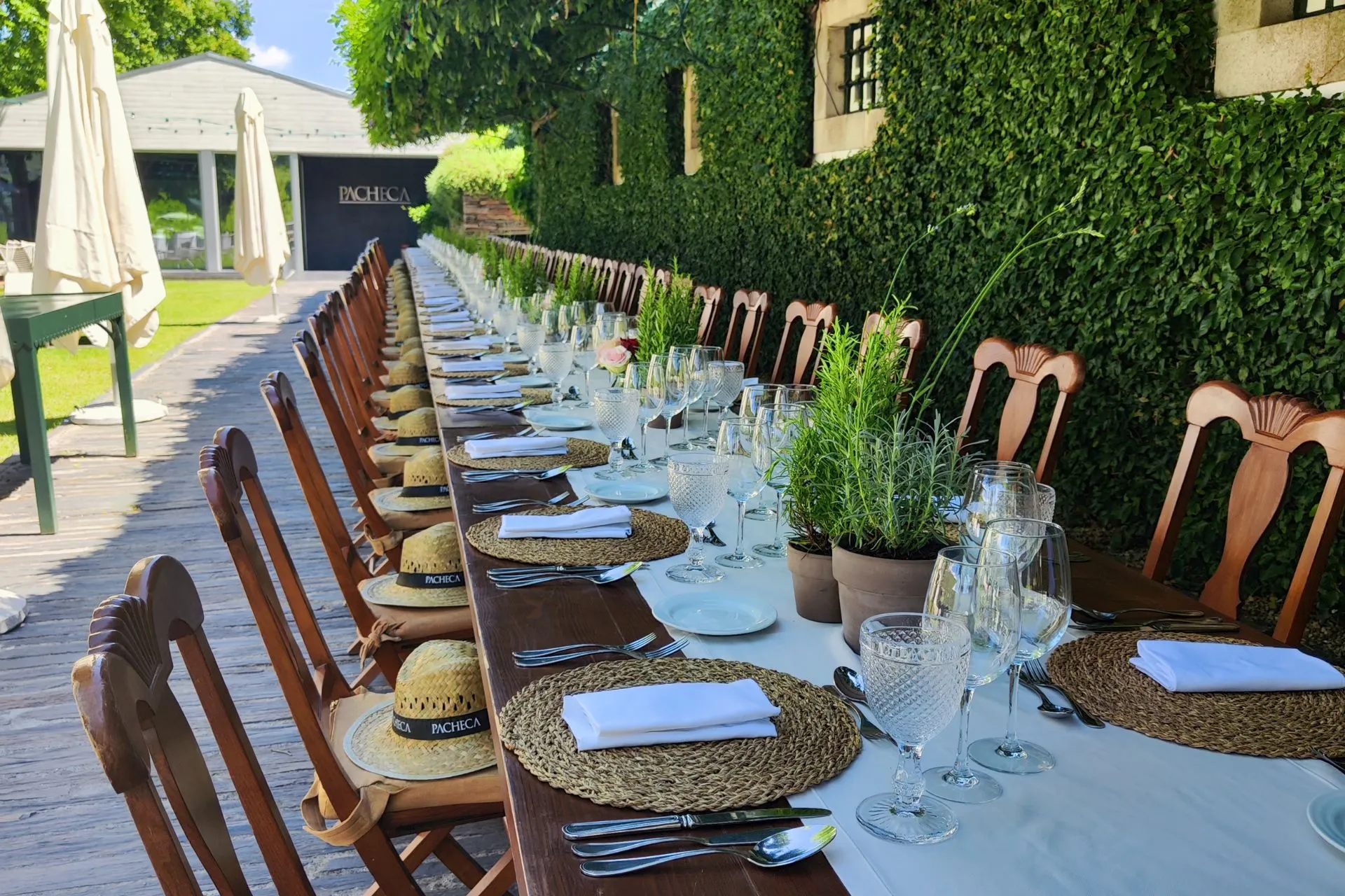 Meetings & Events- private lunch in a wine estate